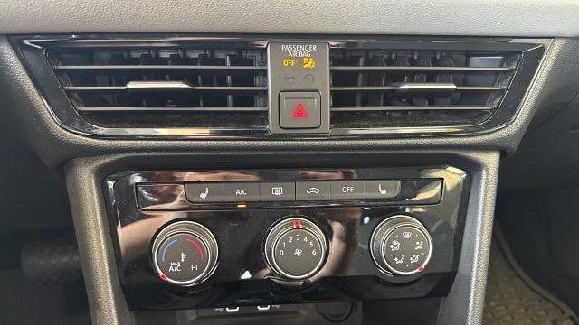 2023 Volkswagen Taos SE 4Motion