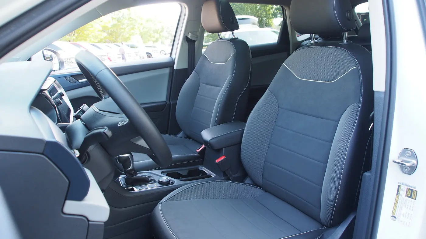 2023 Volkswagen Taos SE 4Motion