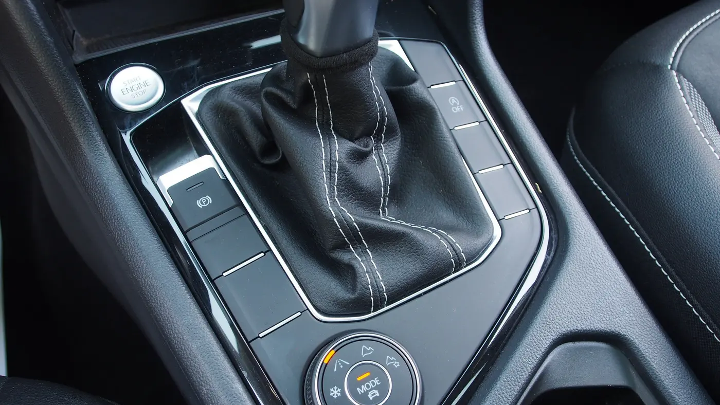2023 Volkswagen Taos SE 4Motion