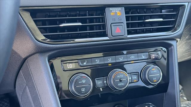 2024 Volkswagen Taos SE 4Motion