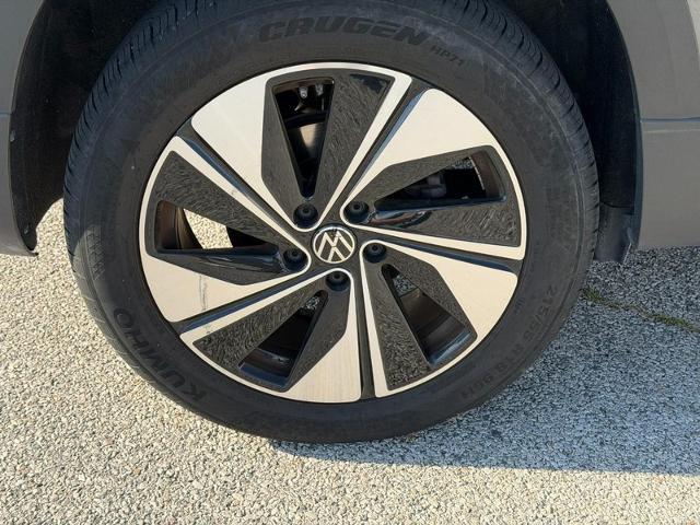2024 Volkswagen Taos - $20,912