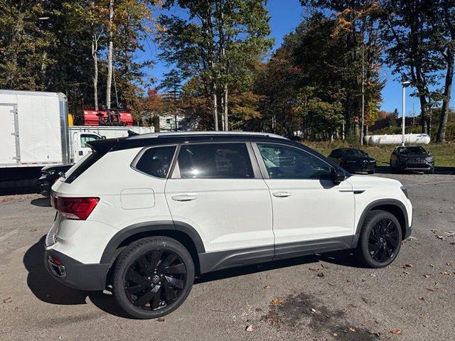 2024 Volkswagen Taos - $22,783