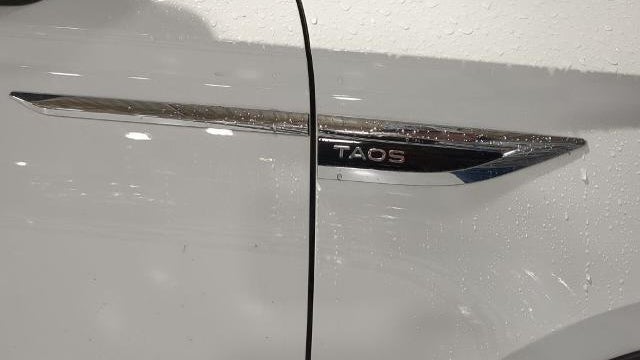 2023 Volkswagen Taos SE 4Motion