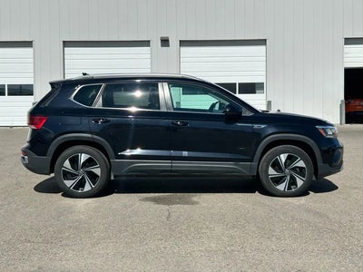 2024 Volkswagen Taos AWD SE 4motion 4DR SUV