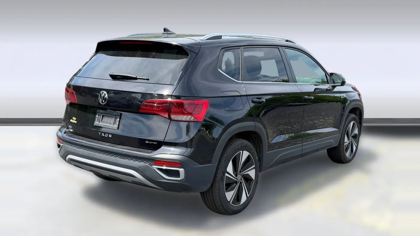 2024 Volkswagen Taos SE 4Motion