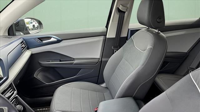 2024 Volkswagen Taos SE 4Motion