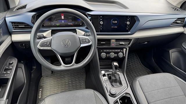 2024 Volkswagen Taos SE 4Motion