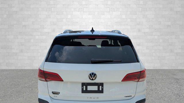 2024 Volkswagen Taos SE 4Motion