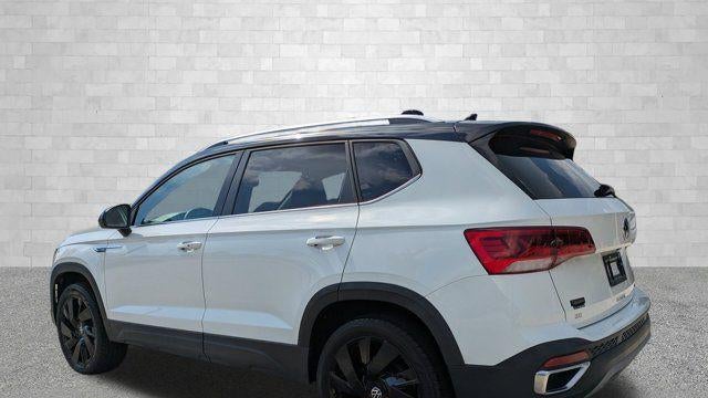 2024 Volkswagen Taos SE 4Motion