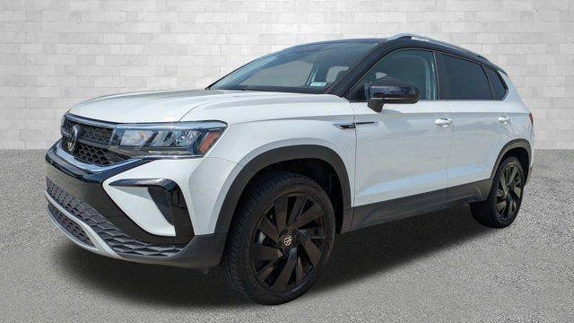 2024 Volkswagen Taos SE 4Motion