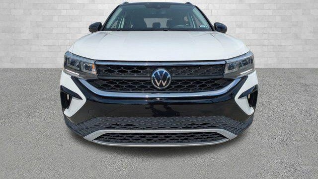 2024 Volkswagen Taos SE 4Motion
