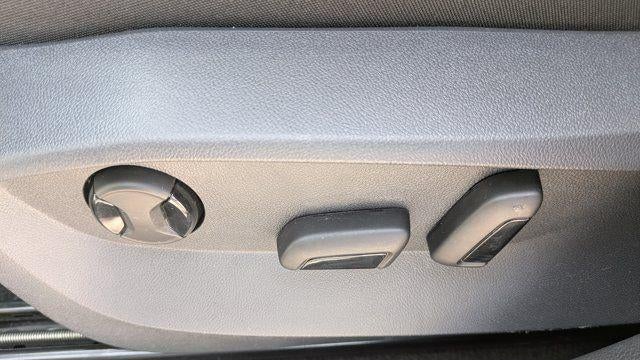 2024 Volkswagen Taos SE 4Motion