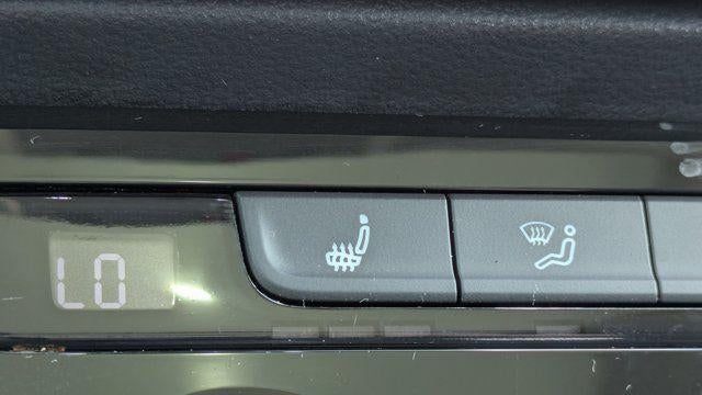 2024 Volkswagen Taos SE 4Motion