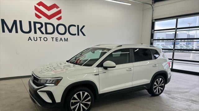 Preowned 2022 Volkswagen Taos SE 4Motion for Sale
