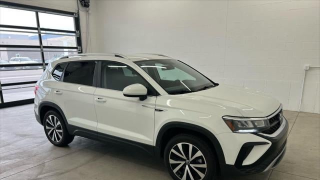 2022 Volkswagen Taos SE 4Motion