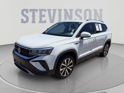 Photo of a 2022 Volkswagen Taos AWD SE 4motion 4DR SUV for sale