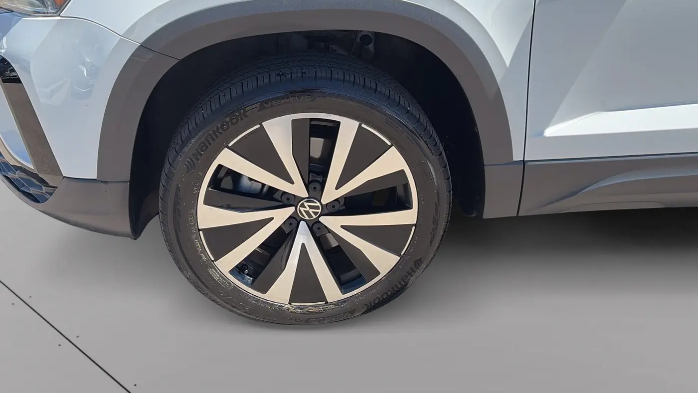 2022 Volkswagen Taos SE 4Motion