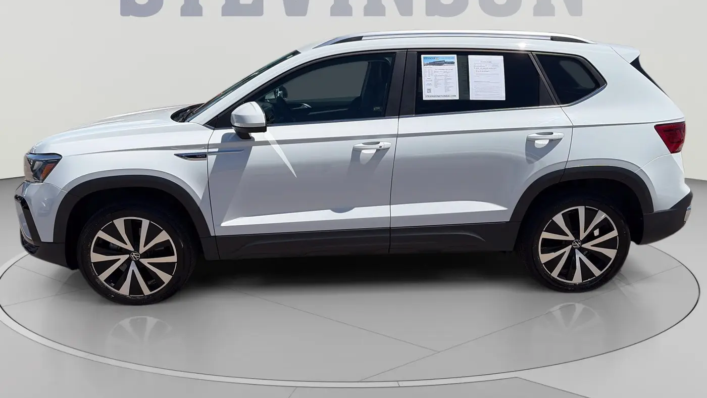 2022 Volkswagen Taos SE 4Motion