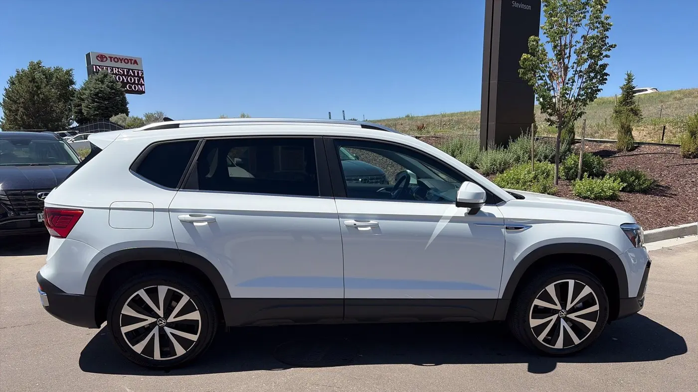 2022 Volkswagen Taos SE 4Motion