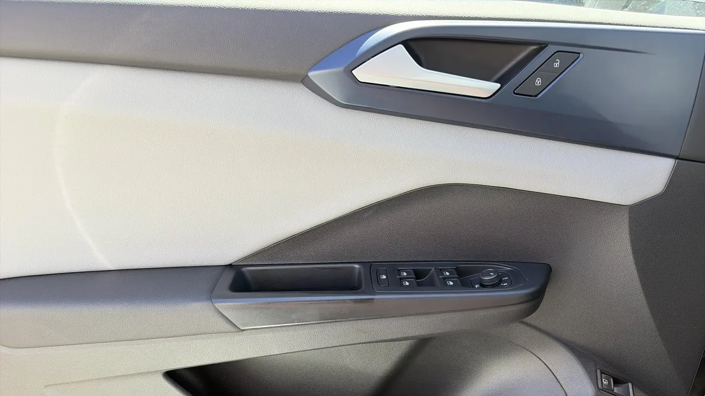 2022 Volkswagen Taos SE 4Motion