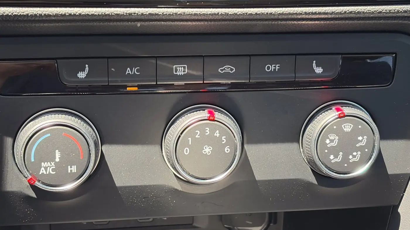 2022 Volkswagen Taos SE 4Motion