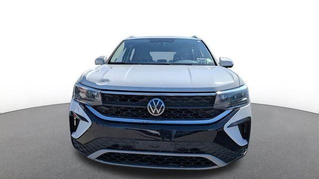 2022 Volkswagen Taos SE 4Motion