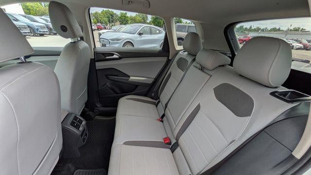 2022 Volkswagen Taos SE 4Motion