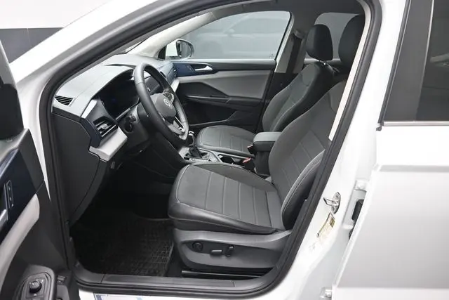 2022 Volkswagen Taos - $19,295