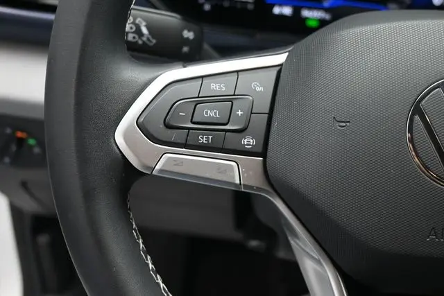 2022 Volkswagen Taos - $19,295