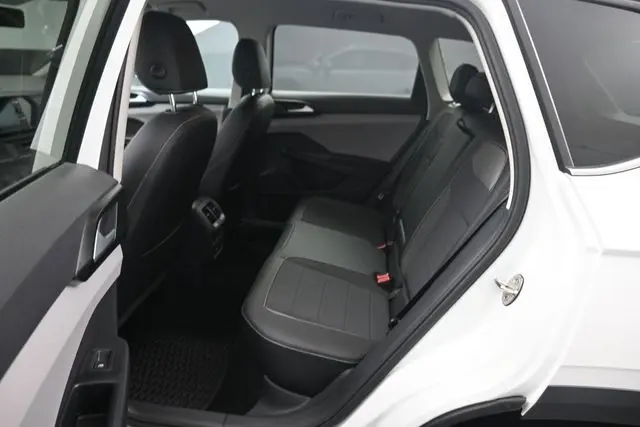 2022 Volkswagen Taos - $19,295