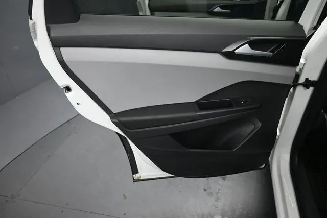 2022 Volkswagen Taos - $19,295