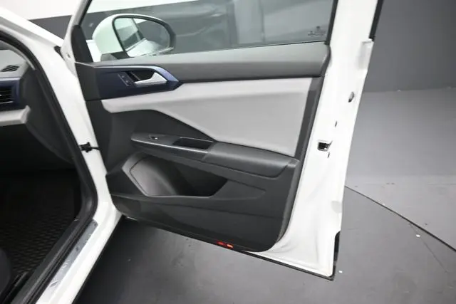 2022 Volkswagen Taos - $19,295