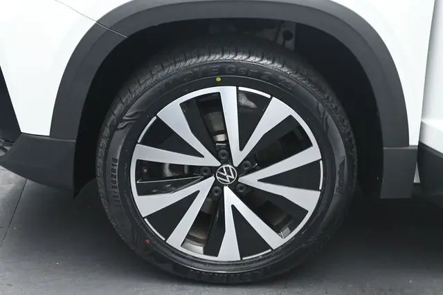 2022 Volkswagen Taos - $19,295