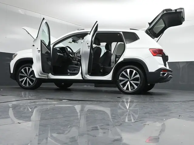 2022 Volkswagen Taos - $19,295