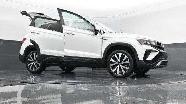 2022 Volkswagen Taos SE 4Motion