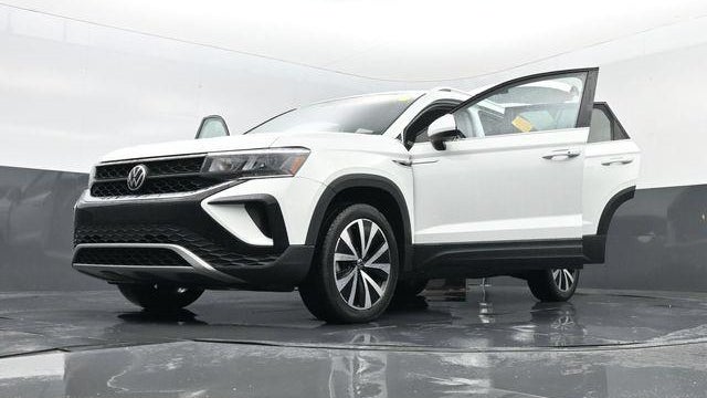 2022 Volkswagen Taos SE 4Motion