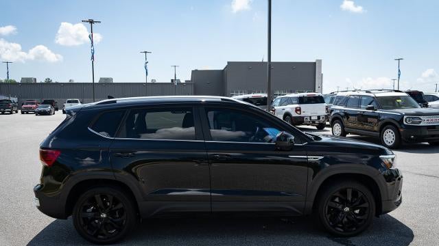 2022 Volkswagen Taos SE 4Motion
