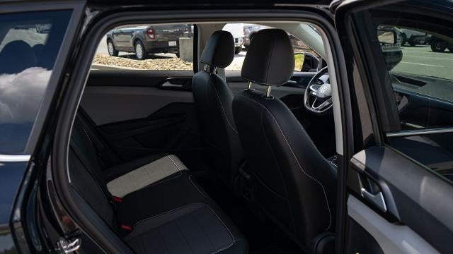 2022 Volkswagen Taos SE 4Motion