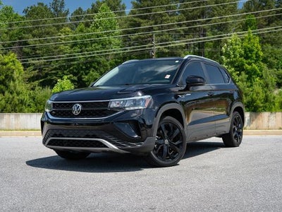 Photo of a 2022 Volkswagen Taos AWD SE 4motion 4DR SUV for sale
