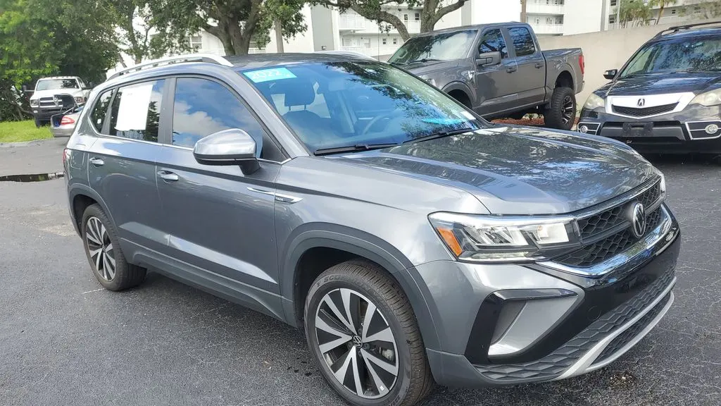 2022 Volkswagen Taos SE 4Motion