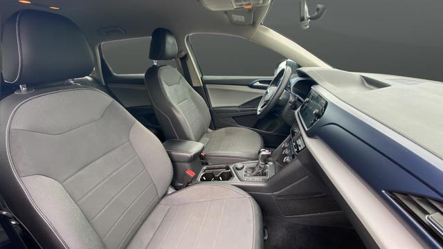 2022 Volkswagen Taos SE 4Motion