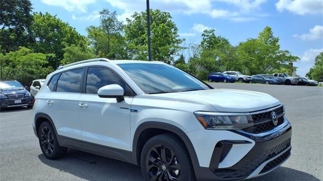 2023 Volkswagen Taos SE 4Motion