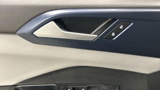 2023 Volkswagen Taos SE 4Motion