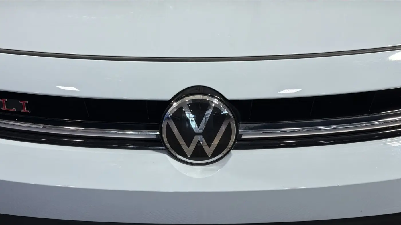 2025 Volkswagen Jetta GLI Autobahn