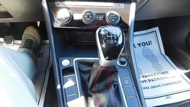2024 Volkswagen Jetta GLI Autobahn