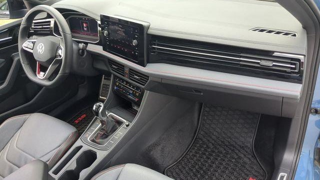 2025 Volkswagen Jetta GLI Autobahn
