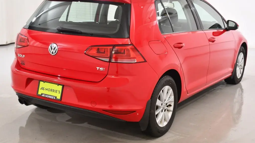 2017 Volkswagen Golf TSI S