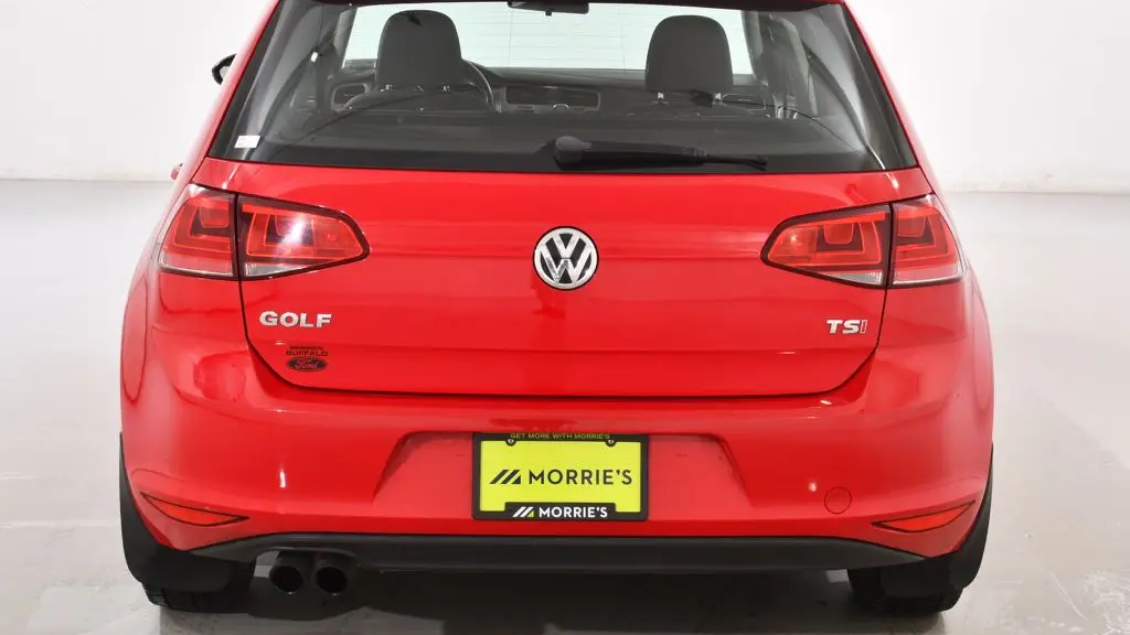 2017 Volkswagen Golf TSI S
