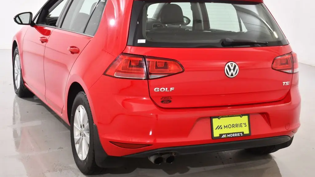 2017 Volkswagen Golf TSI S