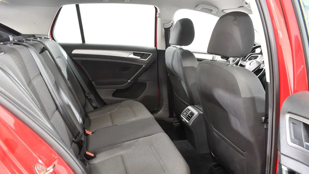 2017 Volkswagen Golf TSI S